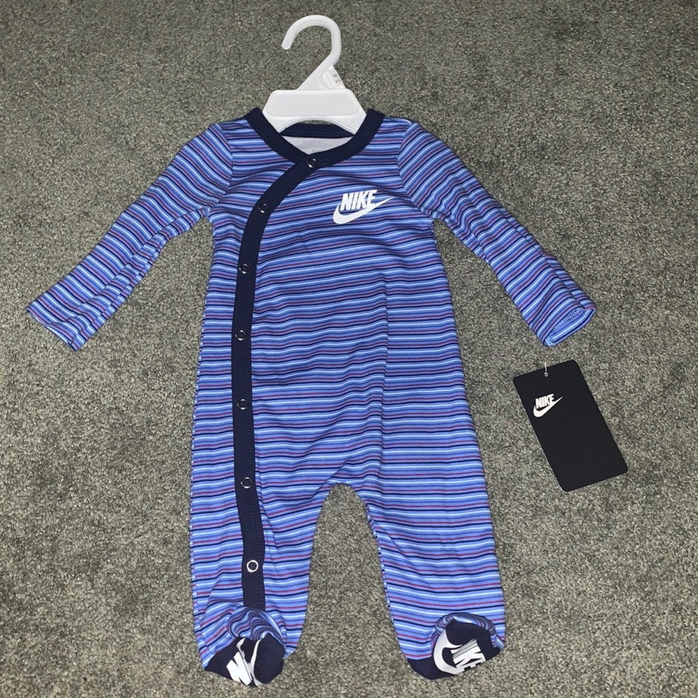 Newborn Nike 1 Piece